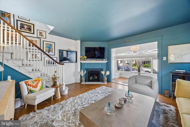 536 COUNTRY CLUB LN, Havertown, PA 19083