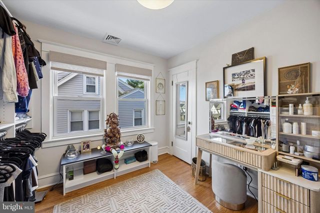 536 COUNTRY CLUB LN, Havertown, PA 19083