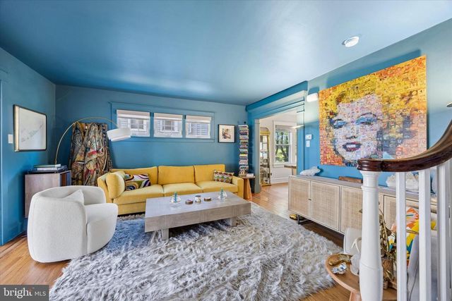 536 COUNTRY CLUB LN, Havertown, PA 19083