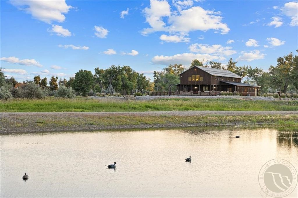 874 Allen Drive, Hardin, MT 59033 photo 2