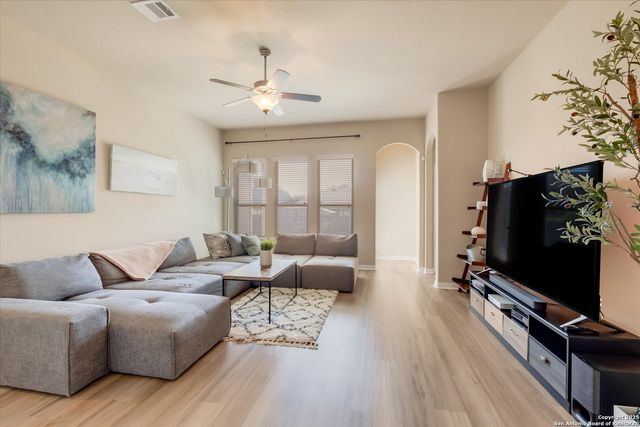 14514 Bucking Trl, San Antonio, TX 78254