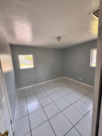 1132 NW 5TH Court 1, Fort Lauderdale, FL 33311