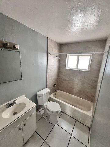 1132 NW 5TH Court 1, Fort Lauderdale, FL 33311