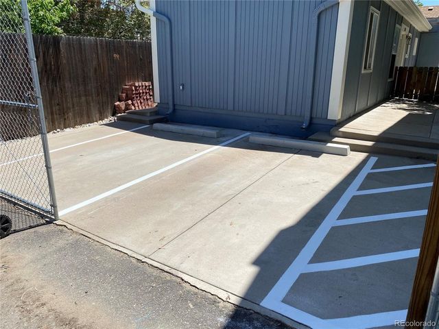 3027 Lawrence St, Denver, CO 80205