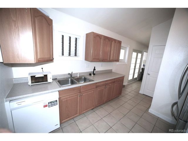 3027 Lawrence St, Denver, CO 80205