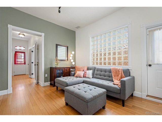 3027 Lawrence St, Denver, CO 80205