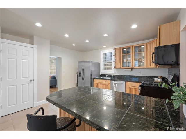 3027 Lawrence St, Denver, CO 80205