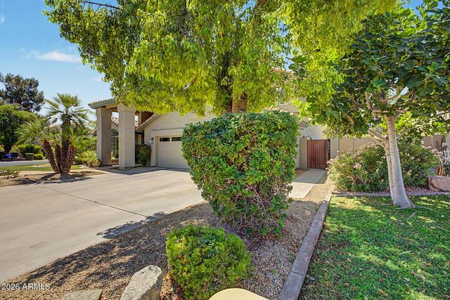 295 E STACEY Lane, Tempe, AZ 85284