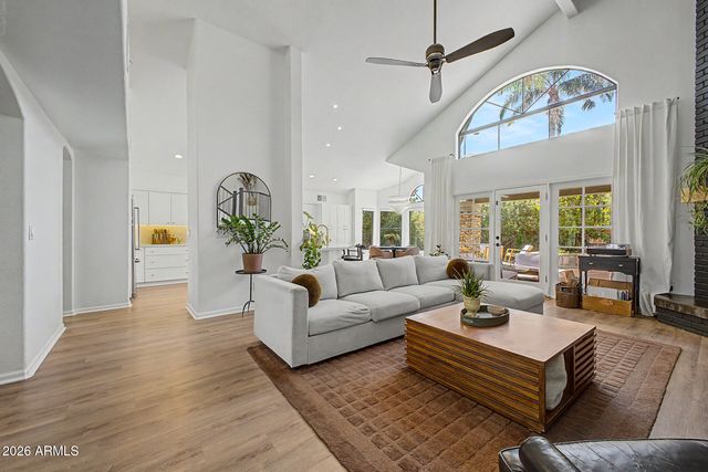 295 E STACEY Lane, Tempe, AZ 85284