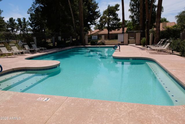 295 E STACEY Lane, Tempe, AZ 85284