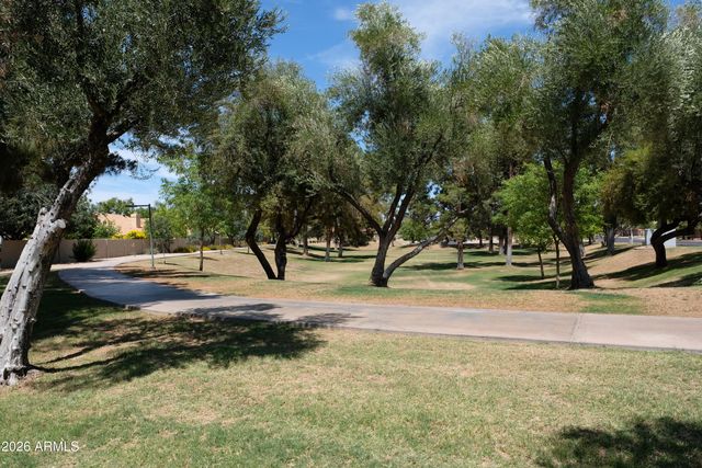 295 E STACEY Lane, Tempe, AZ 85284