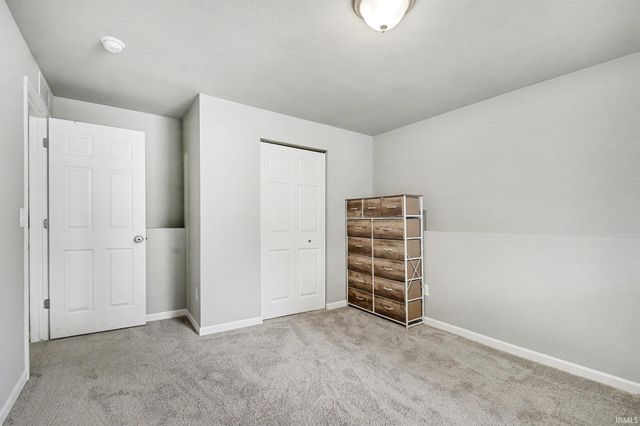 29767 Georgia Place Court, Elkhart, IN 46514