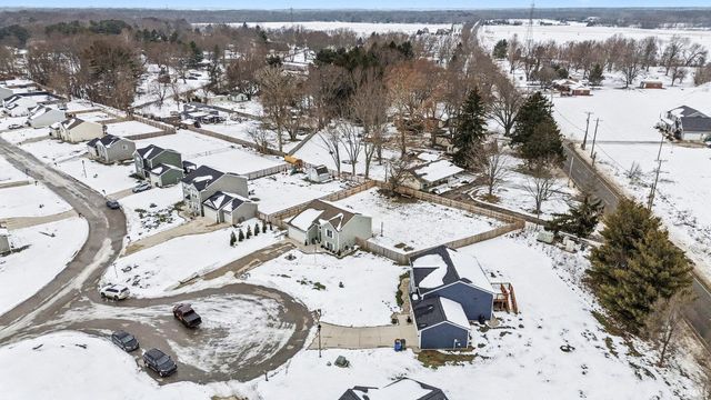 29767 Georgia Place Court, Elkhart, IN 46514