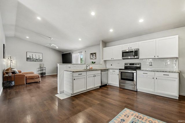 29767 Georgia Place Court, Elkhart, IN 46514