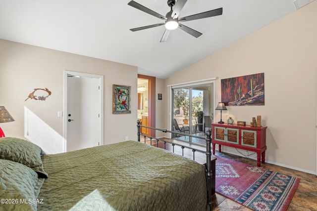 2283 E Desert Squirrel Court, Green Valley, AZ 85614