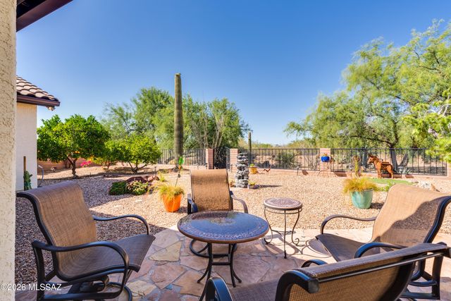 2283 E Desert Squirrel Court, Green Valley, AZ 85614