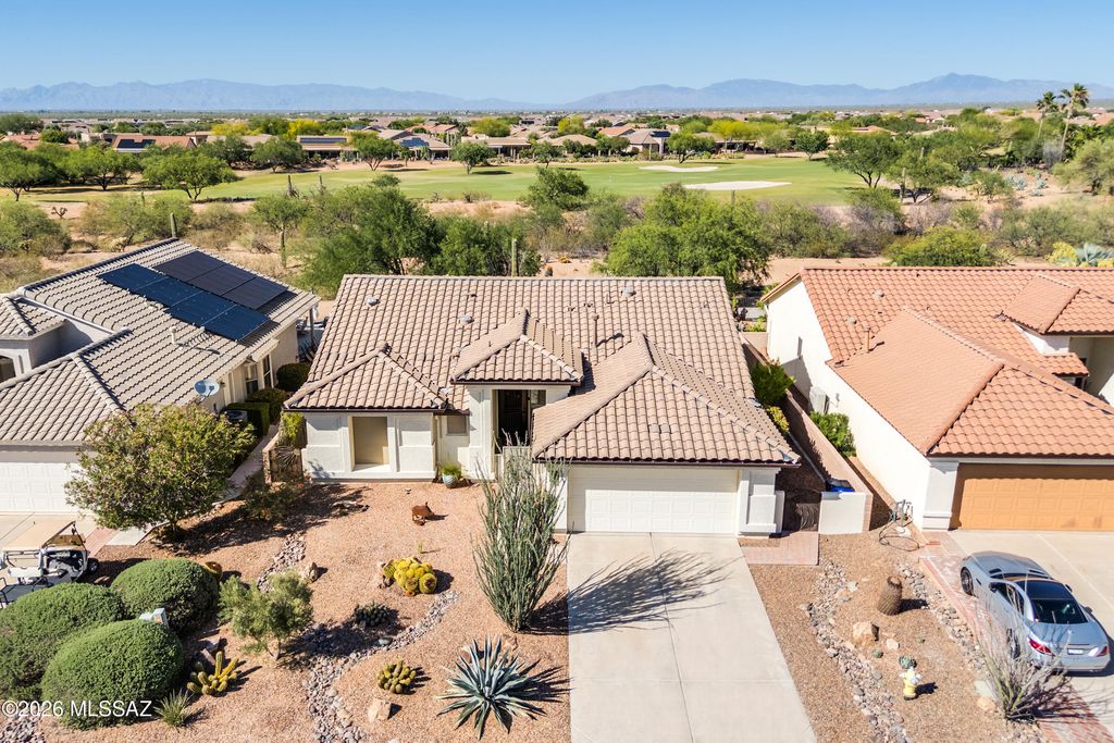 2283 E Desert Squirrel Court, Green Valley, AZ 85614