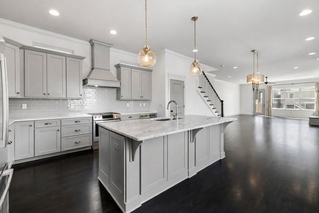 2109A 11th Ave, S, Nashville, TN 37204