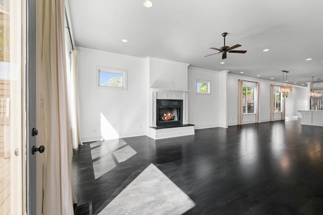 2109A 11th Ave, S, Nashville, TN 37204