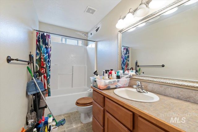 619 W Highland, Nampa, ID 83686