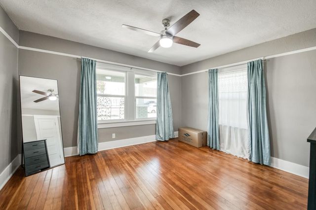 509 E Weldon Avenue, Fresno, CA 93704