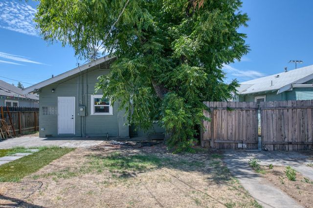 509 E Weldon Avenue, Fresno, CA 93704