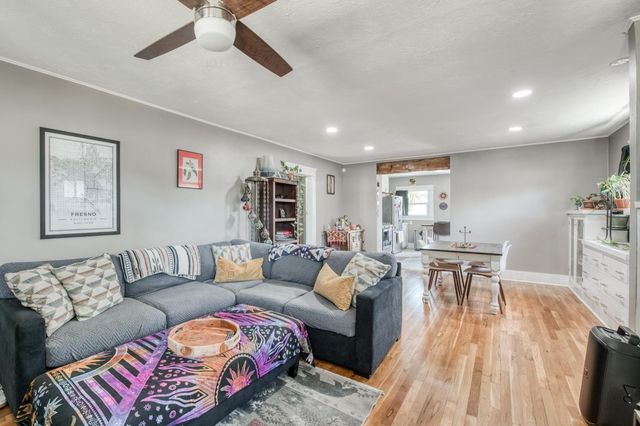 509 E Weldon Avenue, Fresno, CA 93704