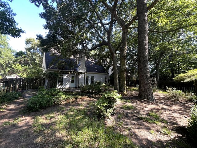 3237 Morningdale Drive, Mount Pleasant, SC 29466