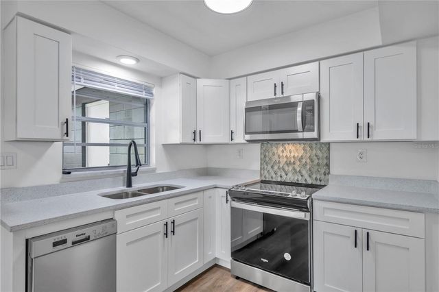 304 W IDLEWILD AVENUE, Tampa, FL 33604