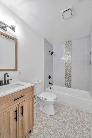 304 W IDLEWILD AVENUE, Tampa, FL 33604