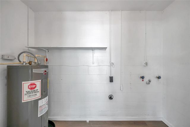 304 W IDLEWILD AVENUE, Tampa, FL 33604