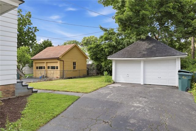 112 Roxborough Road, Rochester, NY 14619