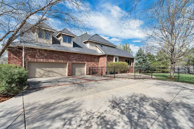 1814 N Red Brush St, Wichita, KS 67206