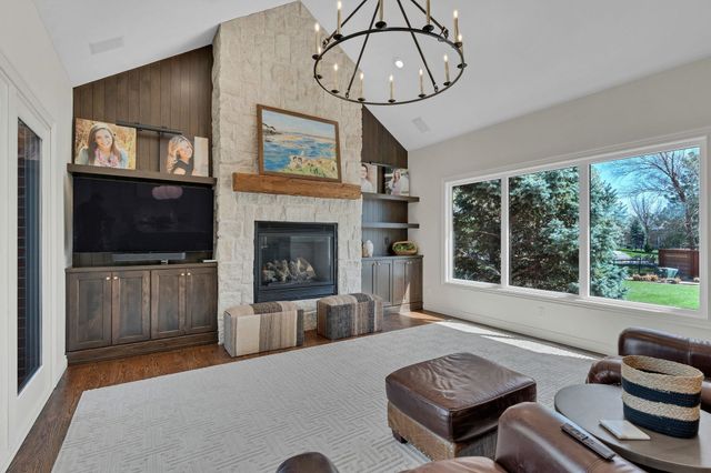 1814 N Red Brush St, Wichita, KS 67206