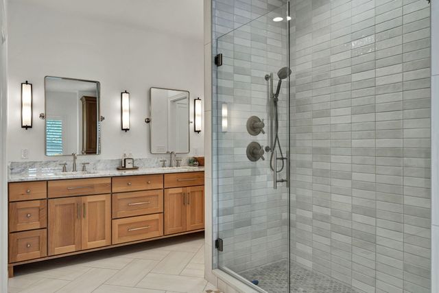 1814 N Red Brush St, Wichita, KS 67206