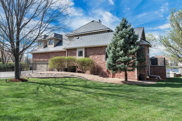 1814 N Red Brush St, Wichita, KS 67206