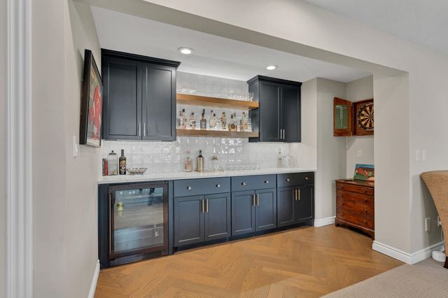 1814 N Red Brush St, Wichita, KS 67206