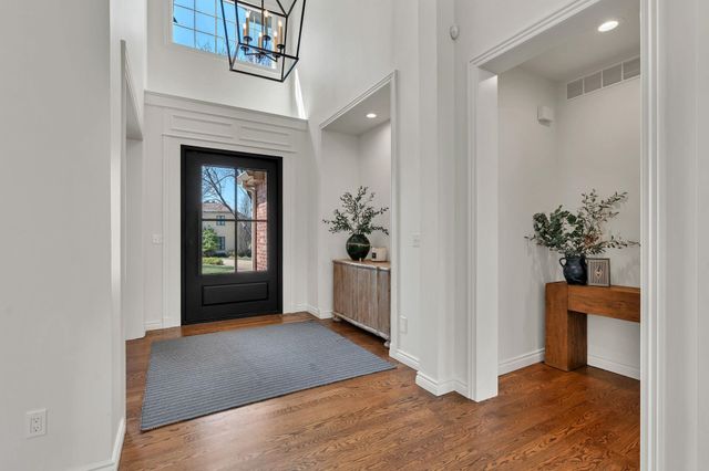 1814 N Red Brush St, Wichita, KS 67206