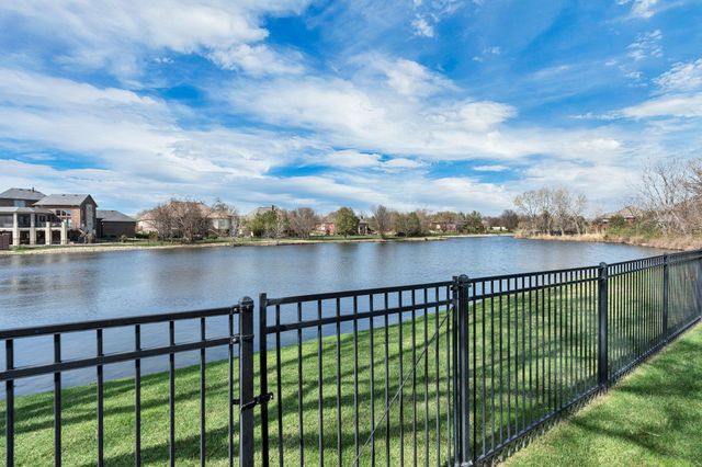 1814 N Red Brush St, Wichita, KS 67206