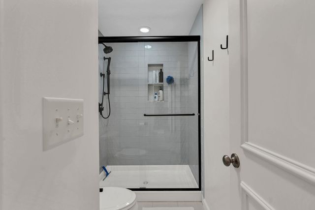 1814 N Red Brush St, Wichita, KS 67206