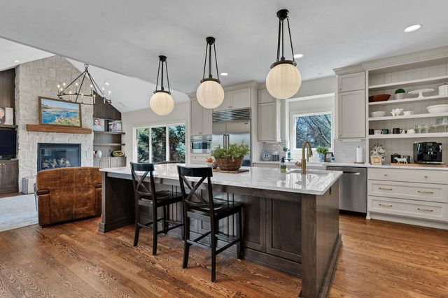 1814 N Red Brush St, Wichita, KS 67206