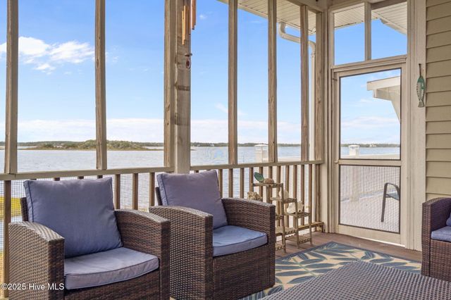 3 Osprey Circle, Sneads Ferry, NC 28460