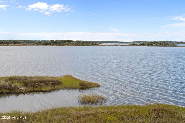 3 Osprey Circle, Sneads Ferry, NC 28460