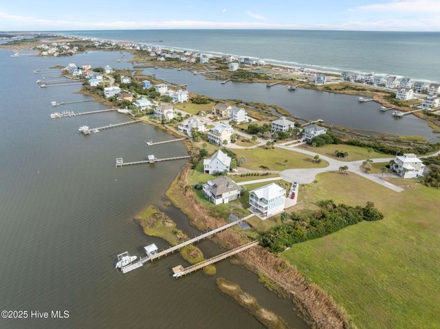 3 Osprey Circle, Sneads Ferry, NC 28460