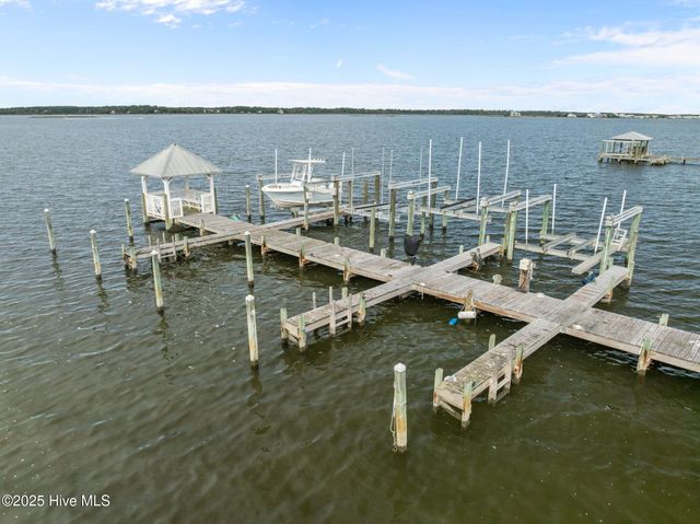 3 Osprey Circle, Sneads Ferry, NC 28460