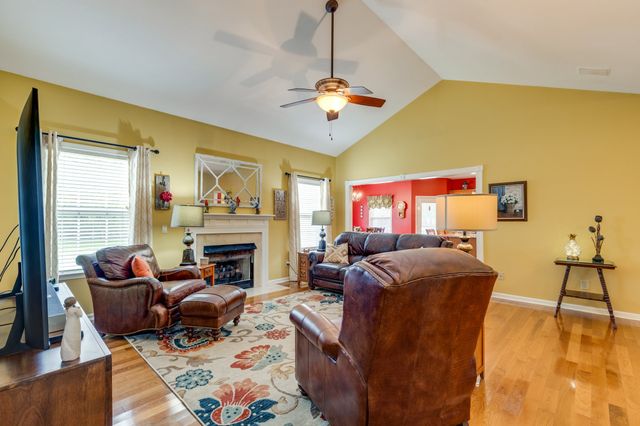 1380 Standing Stone Cir, Columbia, TN 38401