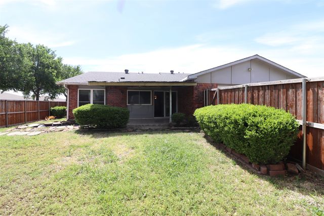 2901 Red Gum Road, Garland, TX 75044