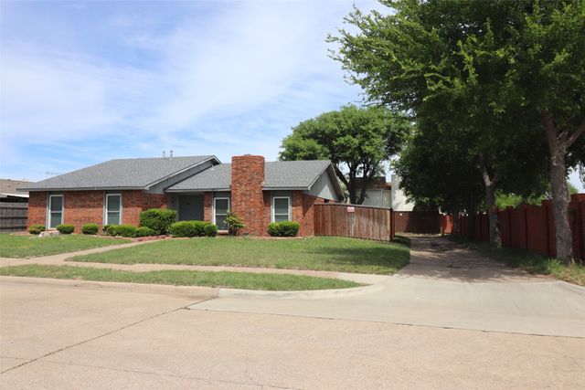 2901 Red Gum Road, Garland, TX 75044