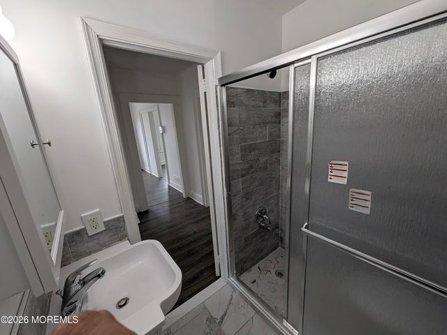 121 Kossuth Street 1, Somerset, NJ 08873
