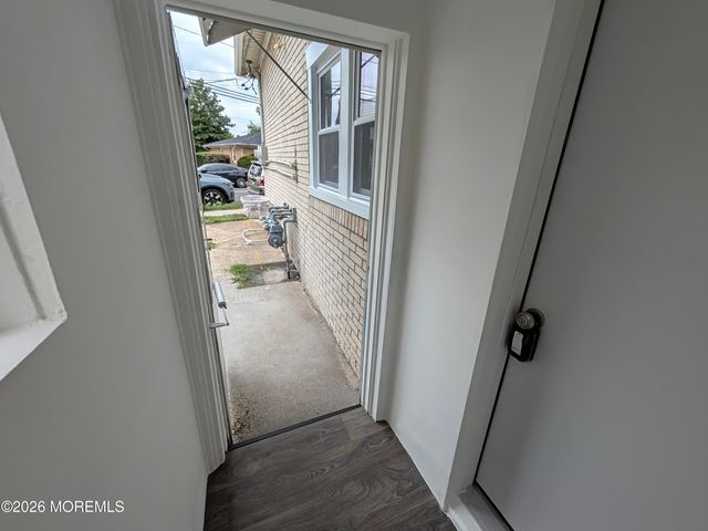 121 Kossuth Street 1, Somerset, NJ 08873